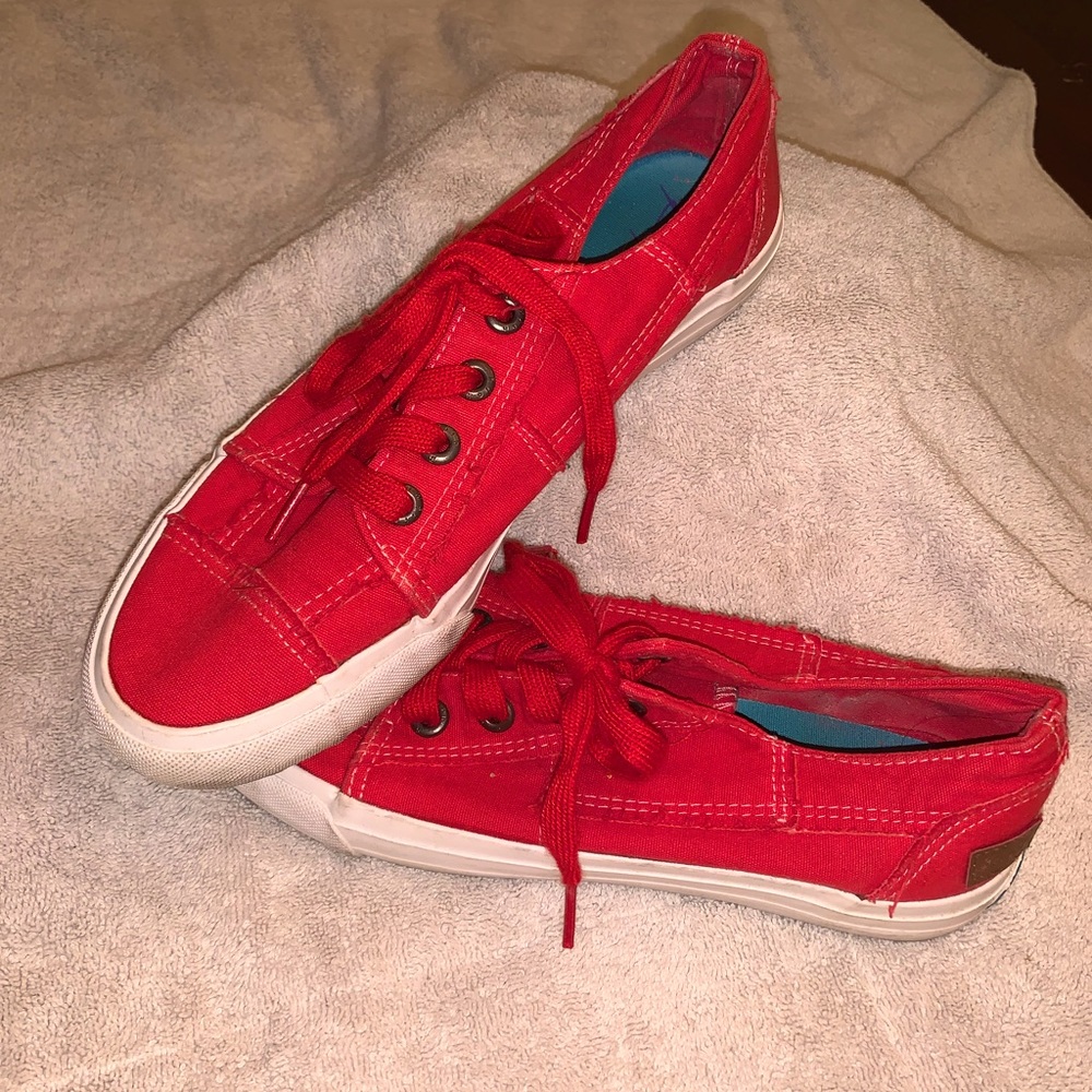 Blowfish Malibu Red patchwork sneakers size 9